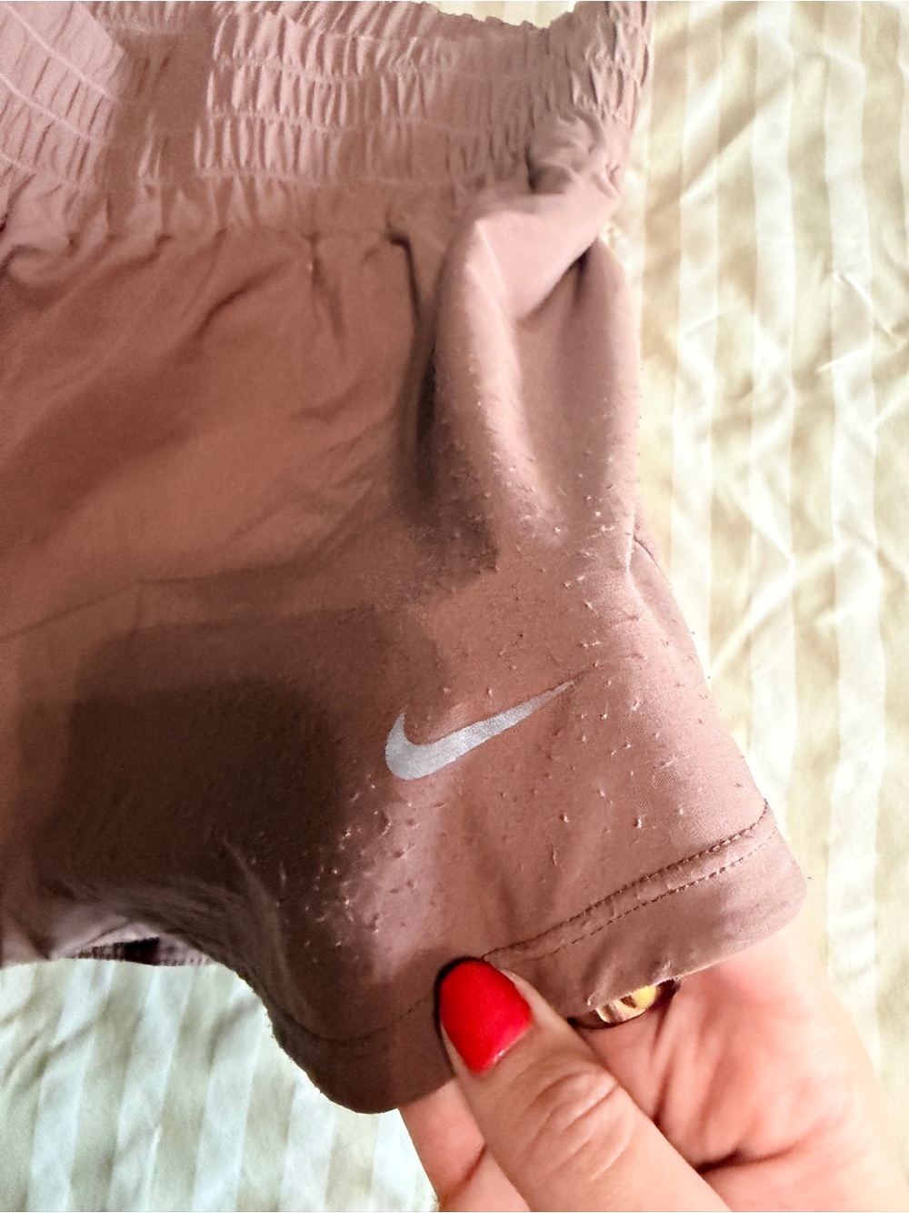Nike Mauve Racerback Sports Bra & Matching Skirt Set - Picture 3 of 5
